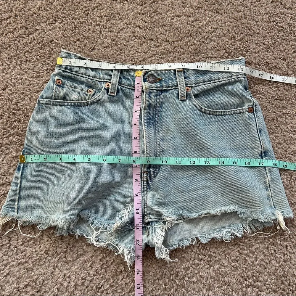 Levis Womens 512 Light Blue Wash Slim Fit Raw Hem Jean Shorts Size 6 Long